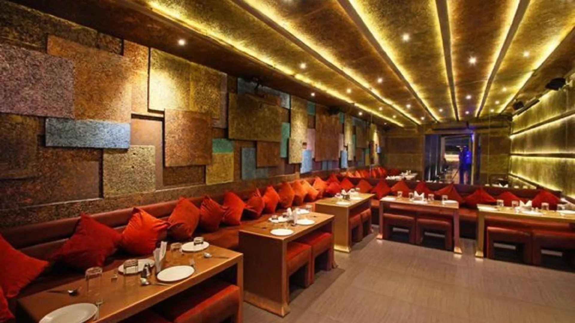 Hotel Roopa Mysore