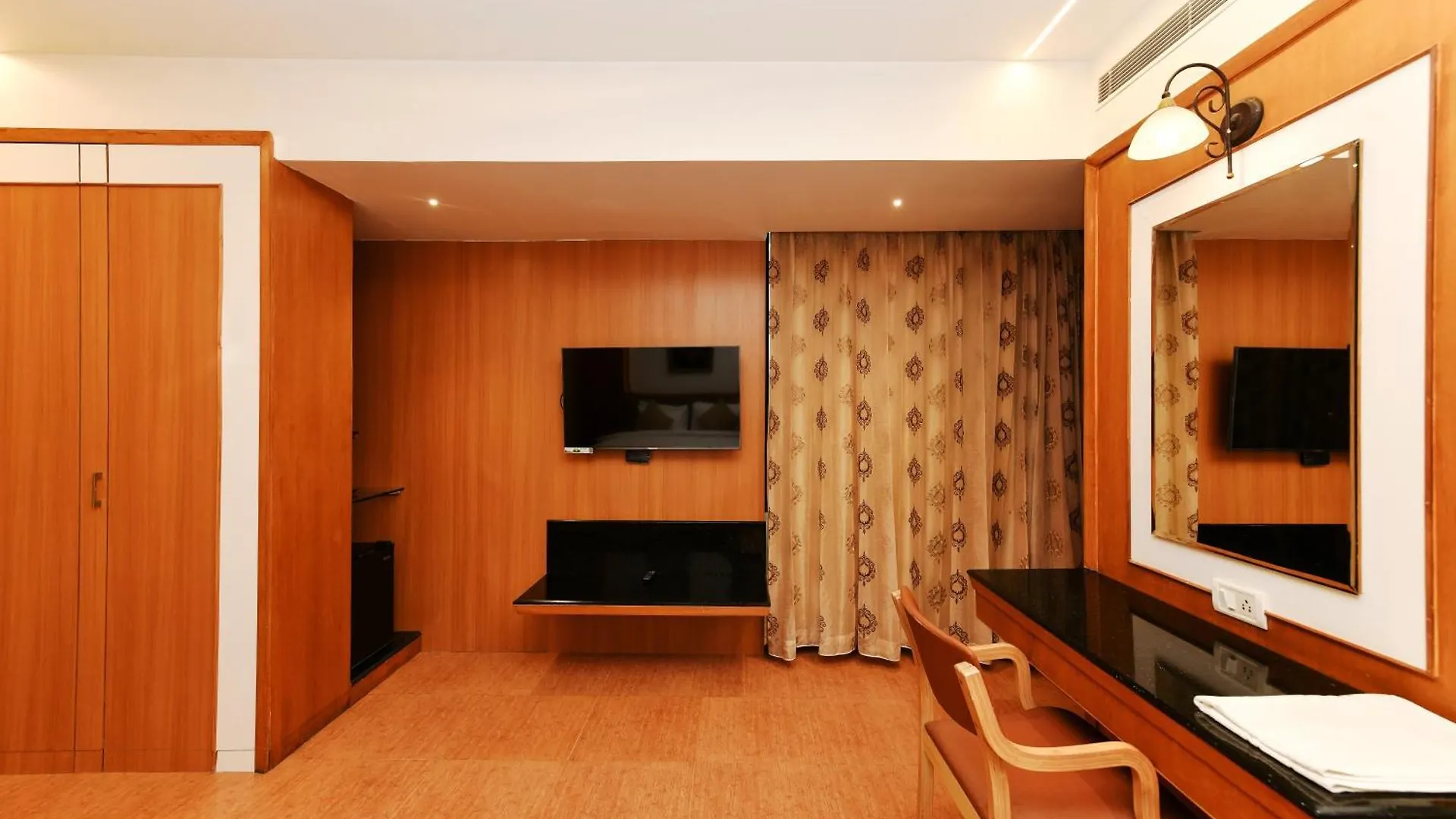 Hotel Roopa Mysore