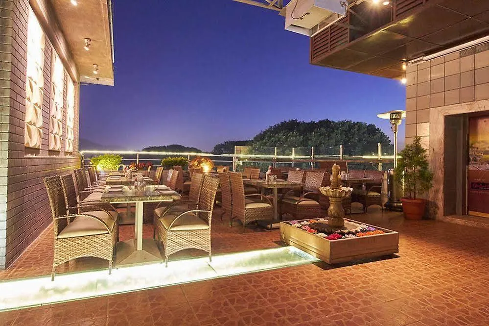 Hotel Roopa Mysore